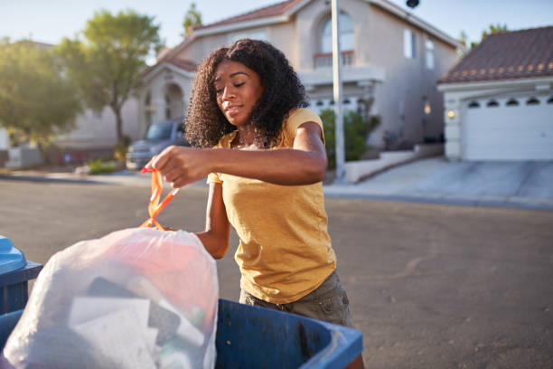 Yard Cleanup Services in Long Beach, IN